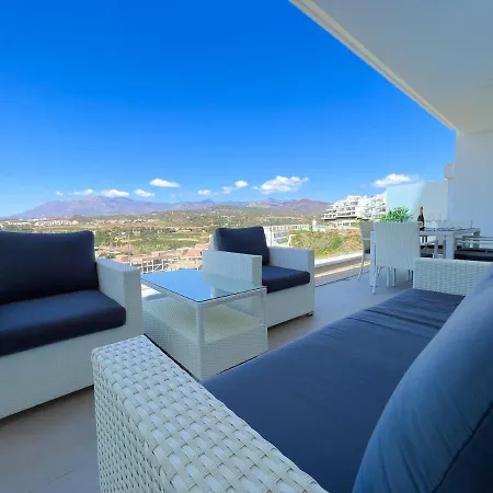 Oceana Views Apartment *