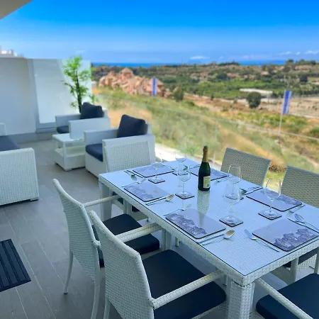 Oceana Views *